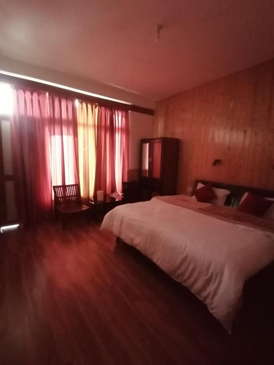 Hotel New Gyespa Kyelang Exteriör bild