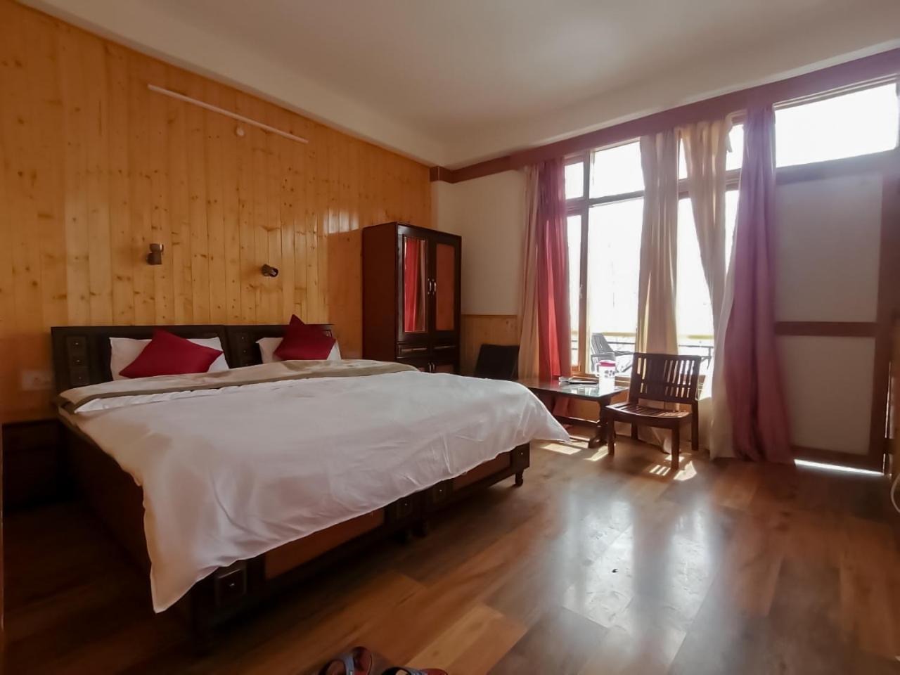 Hotel New Gyespa Kyelang Exteriör bild